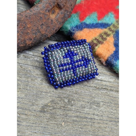 Vintage Beaded Southwestern Brooch Pin - Picture 2 of 9